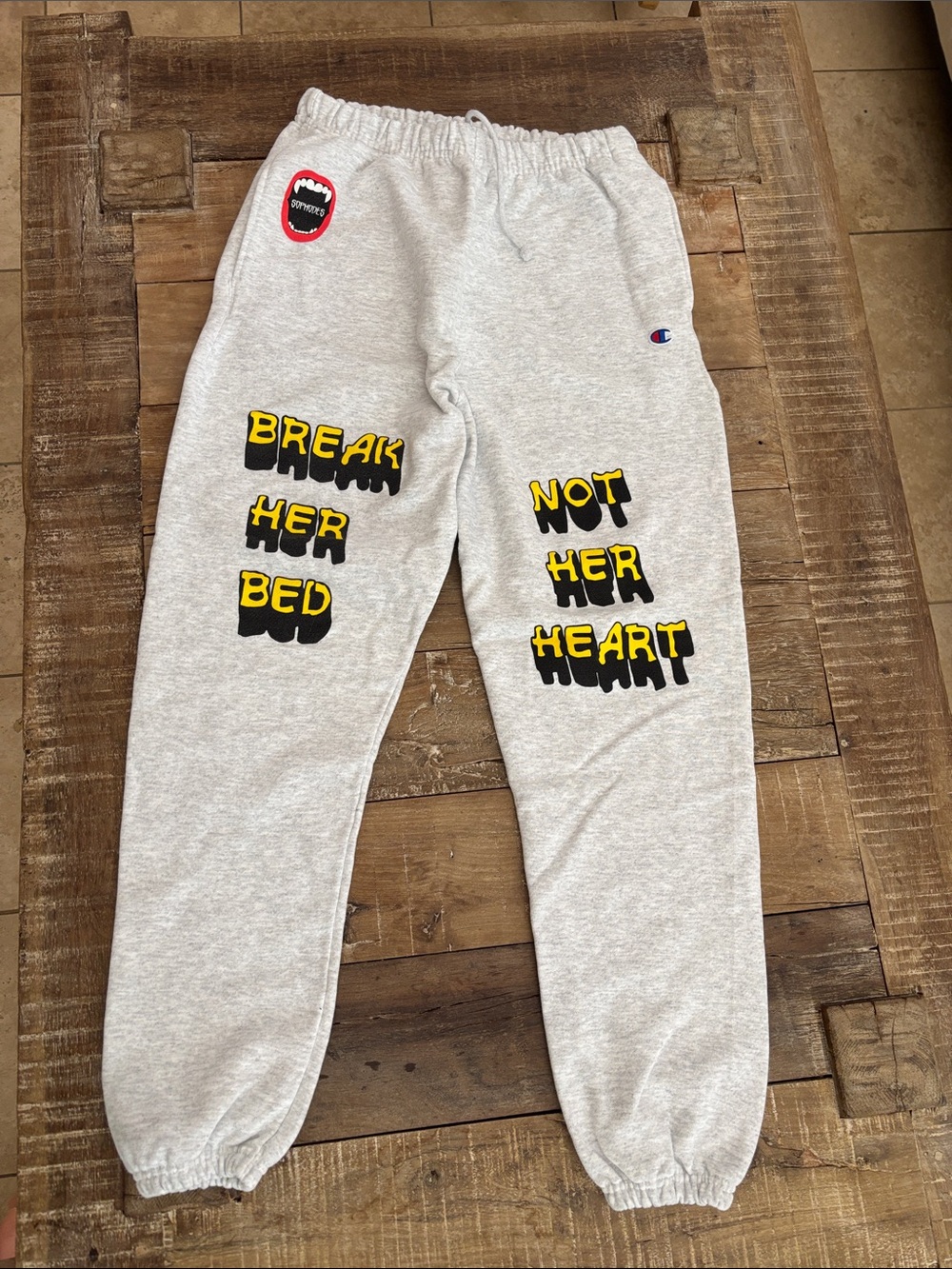 Champion Sophodes  Sweatpants w/pockets - Never worn